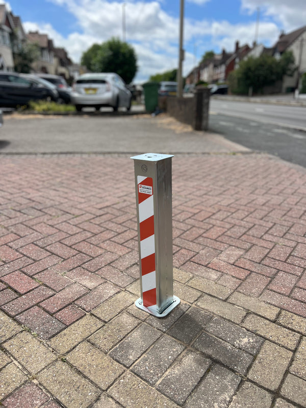 CS-100 Telescopic Bollard Security Post