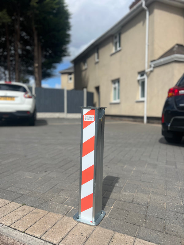 CS-100 Telescopic Bollard Security Post