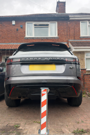 CS-100 Telescopic Bollard Security Post